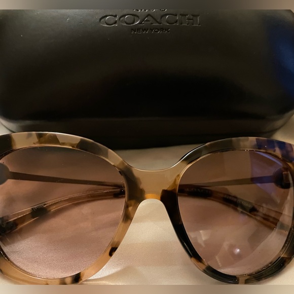 WOW*SALE Coach Sunglasses & Case - Picture 3 of 8